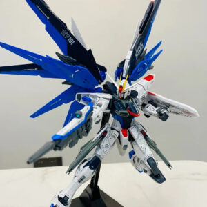 MG190 FREEDOM 2.0 MG 1/100 (có đế) - GUNDAM